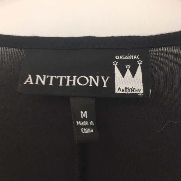 Top - Picture 2 of 4